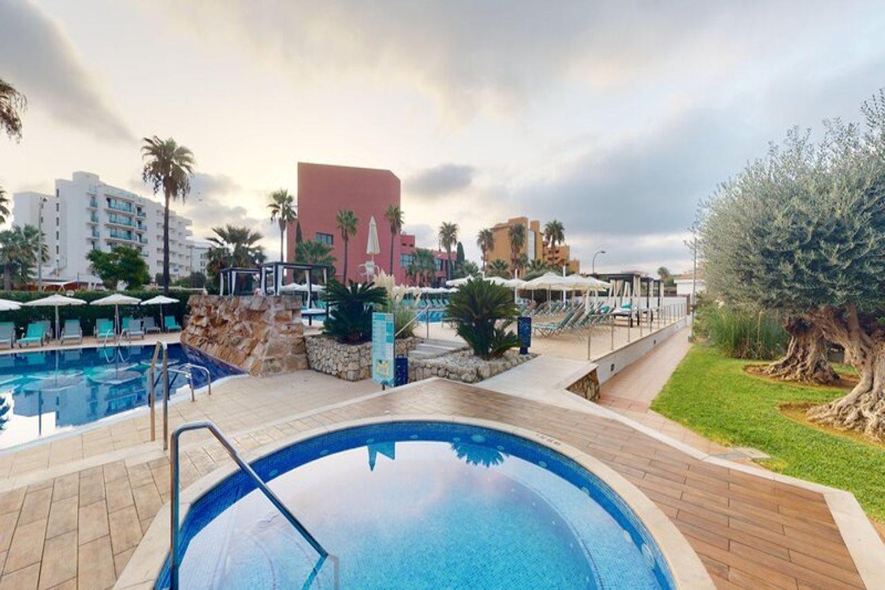 Cala Millor Garden Hotel - Adults Only Екстер'єр фото
